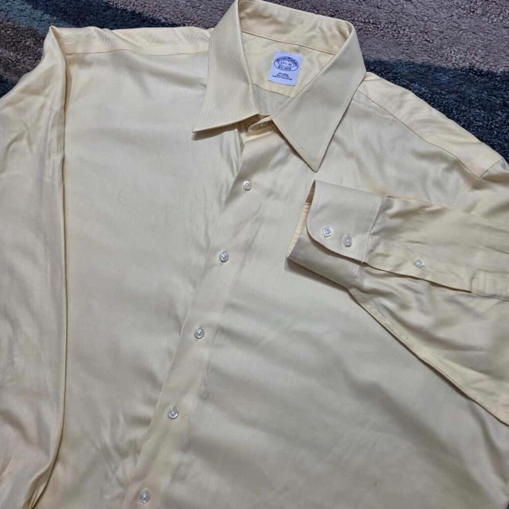 Brooks Brothers Non-Iron Dress Shirt 17.5-35 Yellow Cotton Made in Malaysia